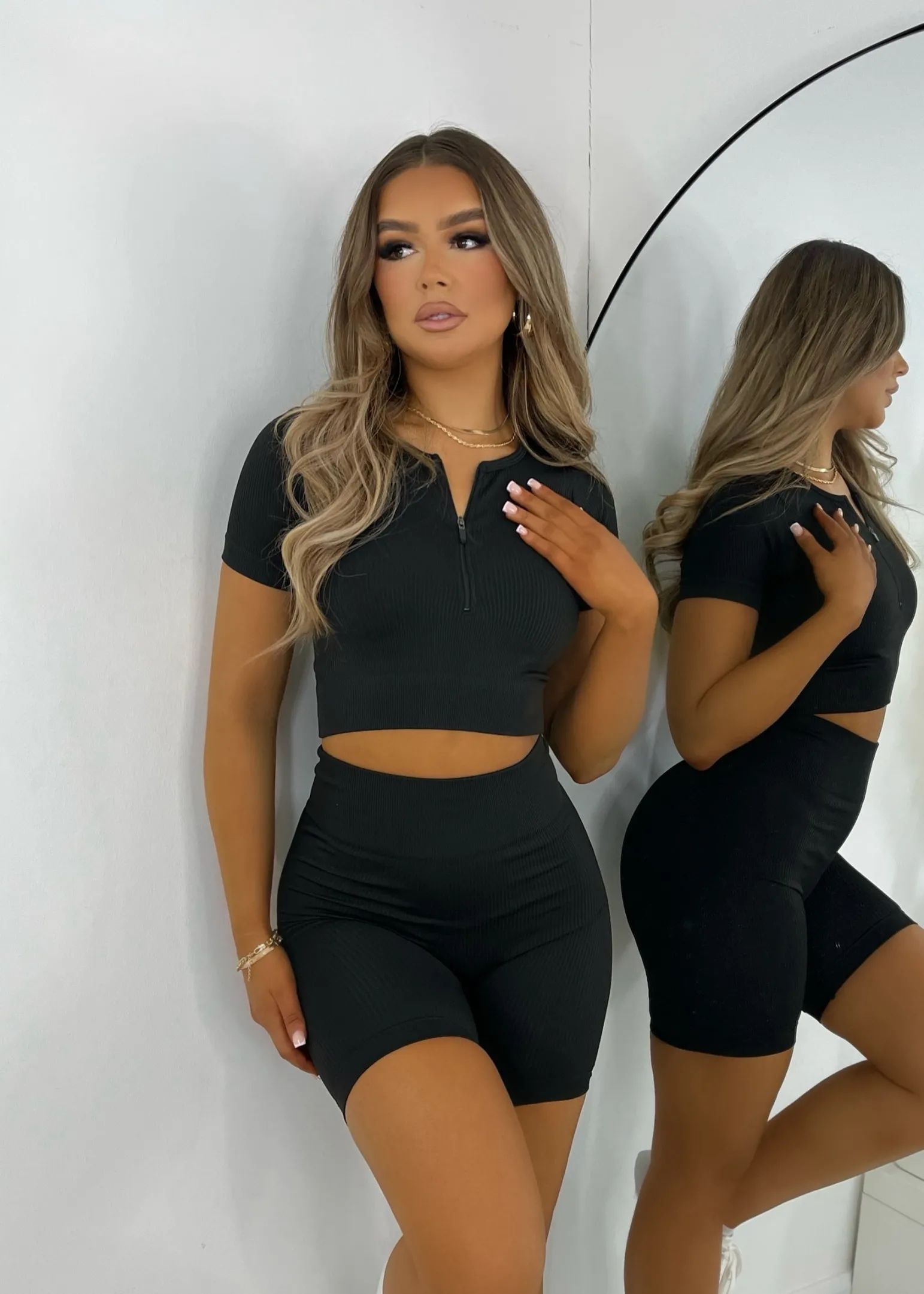 Best Comfort Szn Crop Top And Cycling Shorts Set - Black Women Co-Ords